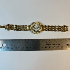 Elegant Gold Bracelet Watch Xanadu